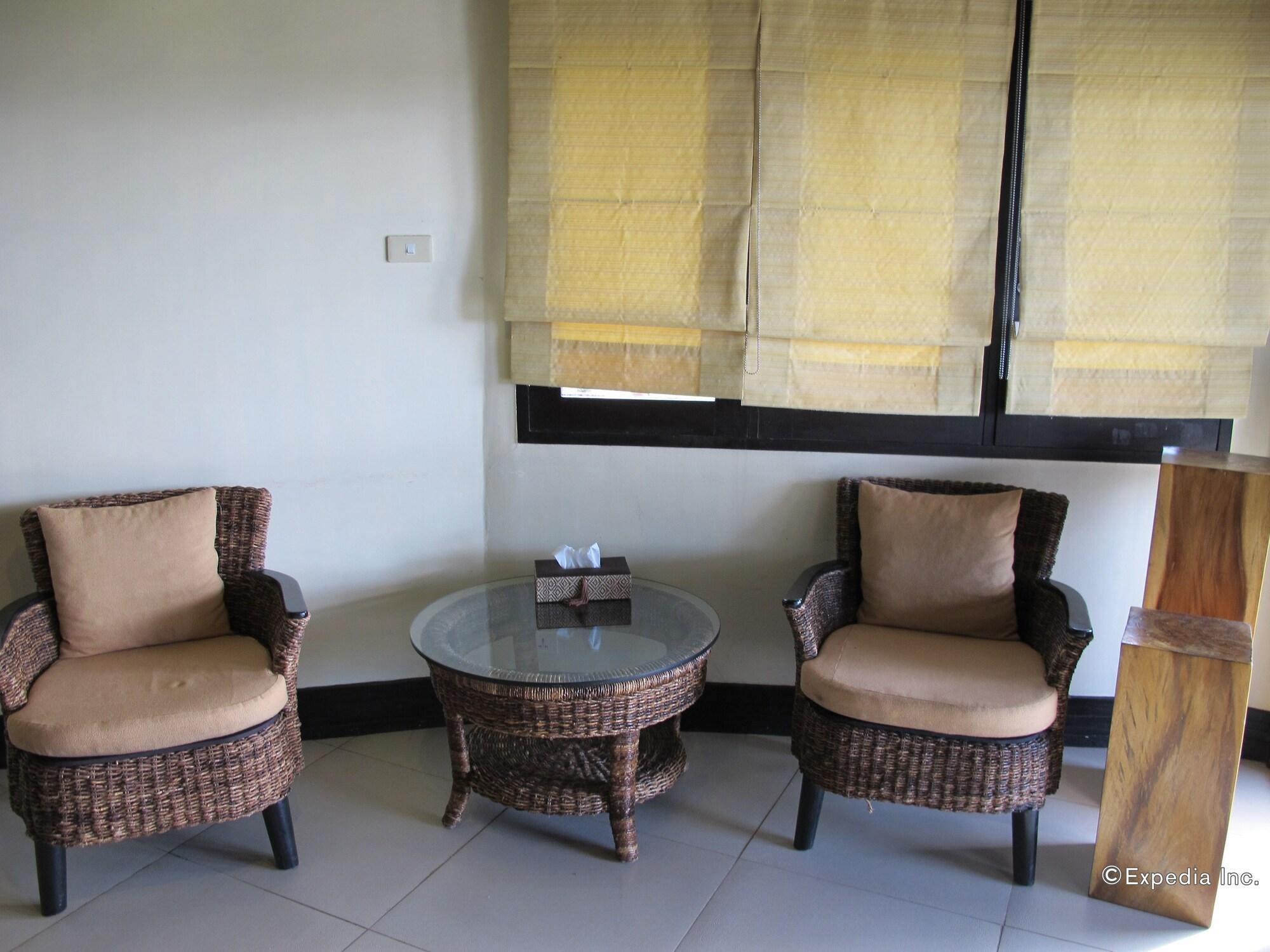 Utopia Resort & Spa Puerto Galera Esterno foto