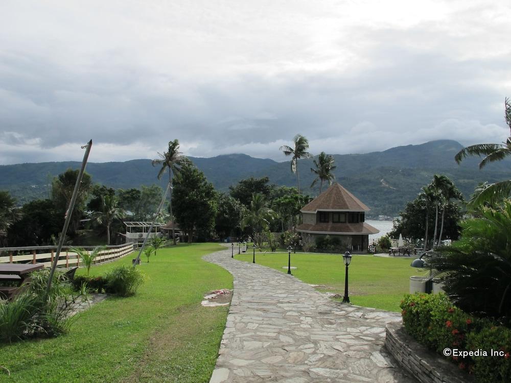 Utopia Resort & Spa Puerto Galera Esterno foto